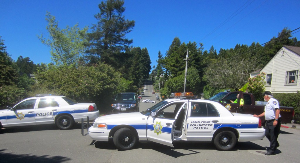 Arcata Police and volunteers cordon off Union Street during the investogation. KLH | Eye